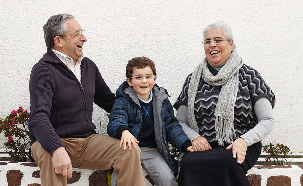 Durante o tratamento de diálise, Liberta Brandão está sempre com a família à sua volta.